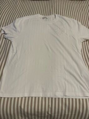 Sandro White Crewneck T-Shirt with Subtle Daisy Embroidery